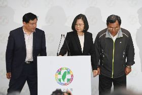 九合一選舉失利　蔡英文請辭黨主席