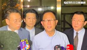 丁守中,場外抗議,台北地方法院,按鈴,警察。（記者／呂品逸攝影）