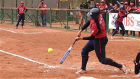 陳家宜第6戰2分砲點燃勇士打擊火線。（圖／中華壘協堤供）