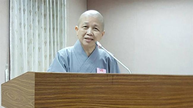 釋昭慧公開挺同　千字文安慰公投結果