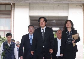 賴清德召開記者會說明去留（1）