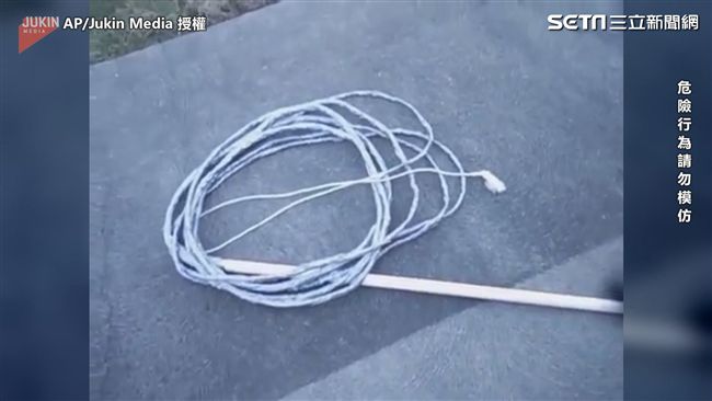 巨無霸甩鞭實況秀　男被打到痛苦哀號