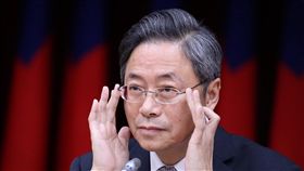 台南震災多用善款紓困　張善政盼賴清德說明花蓮地震善款監督委員會召集人張善政（圖）27日中午在立法院召開記者會表示，行政院長賴清德若可說明在台南震災時，不太使用政府補助，用善款紓困較多的背景，對於現在善款運用不信任的氛圍，會有正面幫助。中央社記者吳翊寧攝　107年3月27日