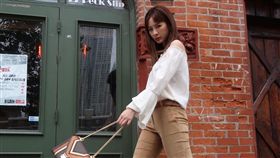 安心亞三度飛往紐約時裝周受邀觀秀。（圖／翻攝自安心亞IG）