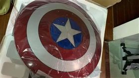 網購,腳踏車,美國隊長,盾牌,爆怨公社　圖／翻攝自臉書爆怨公社