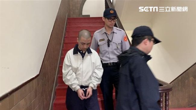 邱小妹骨爛穿肉亡！狠男虐殺女童逃死