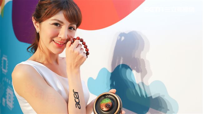 宏碁智慧佛珠紫檀全配組　資訊展開賣