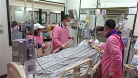 國道警察王黃冠鈞遭撞身亡　警政署長陳家欽前往探視
圖翻攝畫面