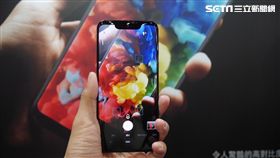 葉立斌攝　夏普AQUOS zero