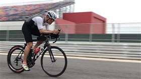 ▲騎在G2賽車道上的單車賽。（圖／麗寶國際賽車場提供）