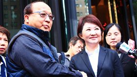 盧秀燕拜會胡志強國民黨籍台中市長當選人盧秀燕（前右）29日拜訪前台中市長胡志強（前左），盧秀燕說，主要是感謝競選時的幫忙，並請益未來施政方針。中央社記者蘇木春攝　107年11月29日