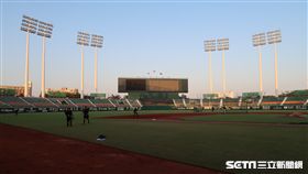 高雄澄清湖棒球場。（資料照／記者王怡翔攝影）