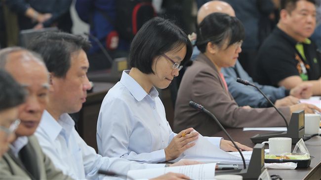 吳音寧「強勢謊言」指啥？網熱議解析