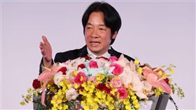 選舉投票大排長龍　賴清德：用科技解決台北資訊月28日起在世貿一館登場，行政院長賴清德（圖）上午出席開幕典禮致詞，向國人選舉投票花費時間致歉，他表示，已經指示國發會與資通訊業者洽談合作，用科技解決選舉投票大排長龍的問題。中央社記者張皓安攝　107年11月28日