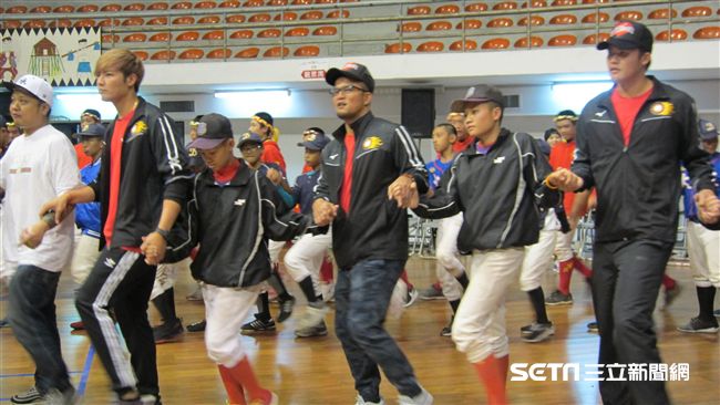 陽建福想投到40歲　佩服高國慶努力