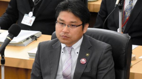 認了有小姐回飯店！日市長鞠躬道歉