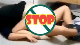 英國,野戰,嘿咻（圖／翻攝自推特）