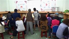 屏東,圖書館,聚賭,菜籃族,賭客（圖／翻攝畫面）