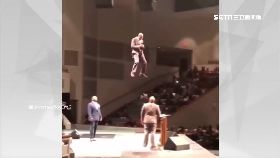 f牧師飛上天1700