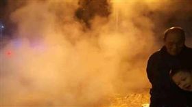 中國大陸,河南省鄭州市金水區,地下熱水管爆裂（圖／翻攝自微博）