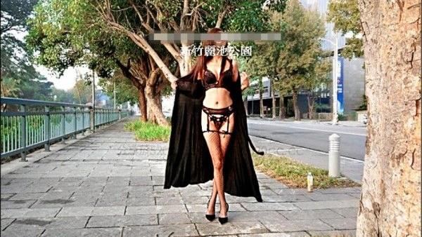 丁字褲美魔女亂入百年公園　警嘆難抓