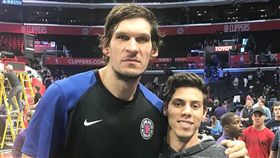 Christian Yelich和巨神兵合照。（圖／翻攝自IG）