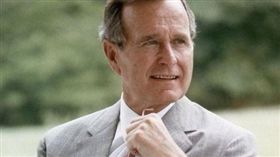 老布希過世（圖／翻攝自推特）