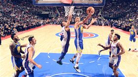 柯瑞復出！勇士三星合體飆分仍二連敗
NBA,金州勇士,Stephen Curry,傷癒,底特律活塞
翻攝自推特