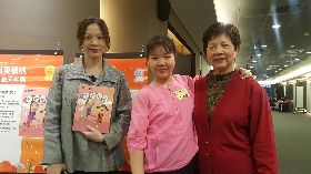 自閉症女孩畫繪本　謝謝阿嬤的愛（2）