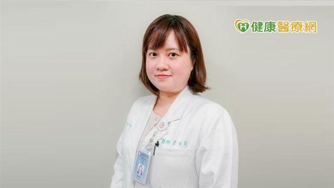 關節變形、無法拿筷子　該怎麼治療？
