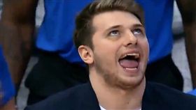 DSJ關鍵封阻　帥哥金童當場壞了…
NBA,達拉斯獨行俠,Luka Doncic
翻攝自推特