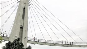 高雄崗山之眼封園整修　提升遊憩品質高雄首座天空步道「崗山之眼」3日起封園整修，盼提升園區遊憩品質及安全。圖為「崗山之眼」一景。（資料照片）中央社記者程啟峰高雄攝　107年12月3日