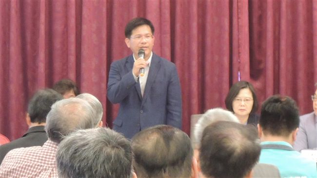 將沉潛一陣子…林佳龍：不會選黨主席