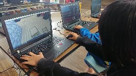 排灣族學童用程式蓋部落　打敗都市學校