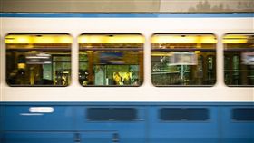 火車,斃命,死亡,硬物,英國,頭,窗戶,伸手,　示意圖／翻攝自Pixabay https://goo.gl/Dpsjfx