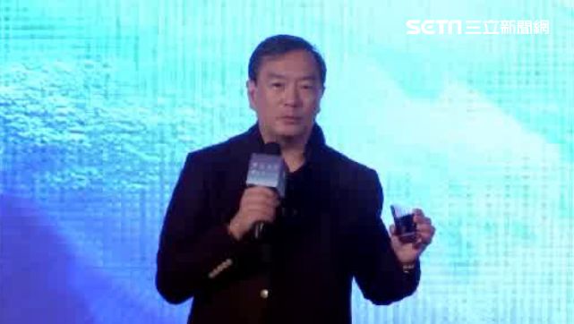 當年見2中風老人對談　讓嚴凱泰哭了