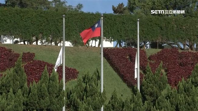 降半旗悼嚴凱泰！員工：非常好的老闆