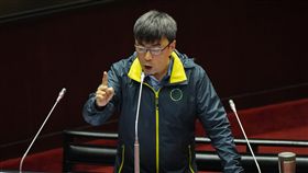 段宜康檢討敗選原因  籲賴揆承擔責任行政院長賴清德27日到立法院進行「1021普悠瑪事故等東部交通運輸問題」專案報告；民進黨立委段宜康（圖）逐項點出行政團隊敗選的原因，也呼籲賴清德既然留下來，就要承擔責任。中央社記者孫仲達攝  107年11月27日