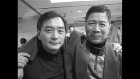 ▲錢韋杉PO出嚴凱泰和父親合照。（圖／翻攝自錢韋杉臉書）