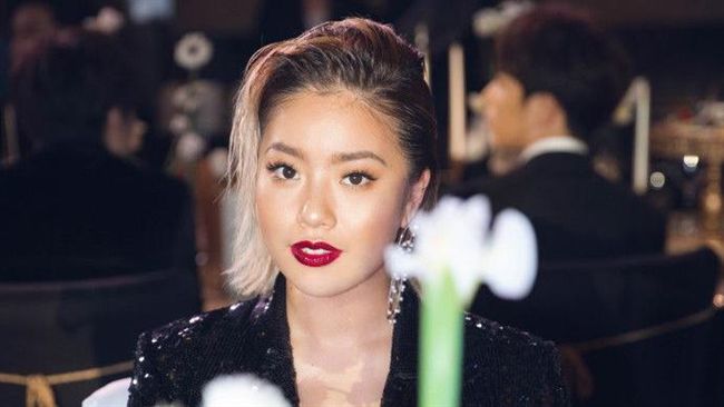 自信誰給的？中國女歌手MV爆抄襲她