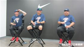 ▲美職小聯盟3名教練Darren Fenster（左起）、Dave Turgeon（多情）與江肇軒出席青棒訓練營。（圖／記者蕭保祥攝影）