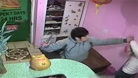 美國,按摩,性服務,錘子,搶錢(圖/翻攝自NYPD 109th Precinct臉書)