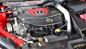 Luxgen U6 GT220。（圖／鍾釗榛攝影）