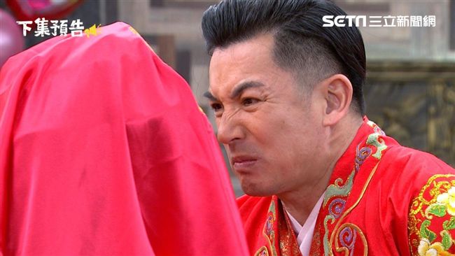 遭伊正騙財騙婚　鄭仲茵逃獄帶刀赴會