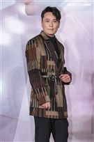 「情歌王子」張信哲回鄉舉辦《未來式》巡演攻蛋記者會，演藝圈大咖力挺支持讓張信哲又驚又喜。（記者林士傑/攝影）