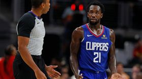 用球砸球迷…聯盟開罰貝弗利77萬
NBA,洛杉磯快艇,Patrick Beverley,達拉斯獨行俠
翻攝自推特