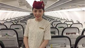 卡達航空,空姐,網紅,尖如（翻攝自clio1008 Instagram）