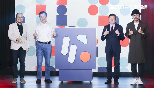 台北流行音樂中心即將誕生，臺北市政府文化局局長鍾永豐、臺北市副市長陳景峻、北流CIS設計師方序中、文化部影視及流行音樂發展司副司長王志錚。（記者林士傑/攝影）