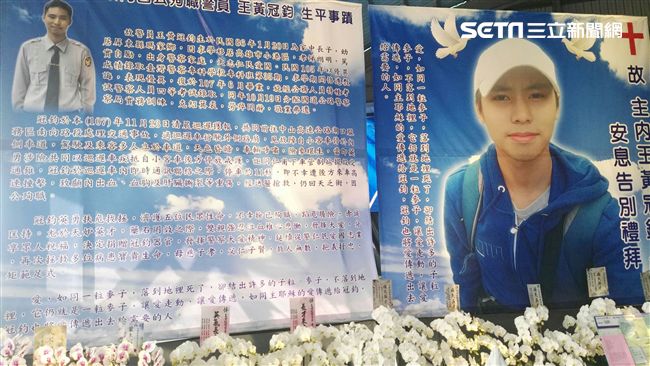 遺體脹無法穿衣！這句話讓冠鈞換警服