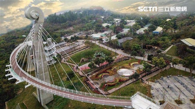 崗山之眼園區　白天施工、夜間仍開放